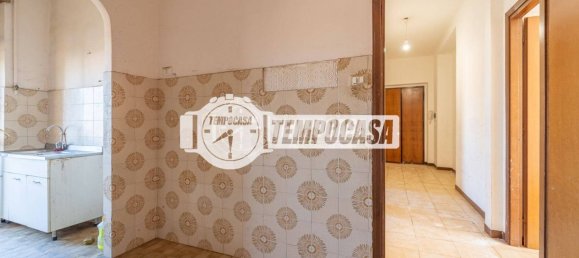 2 bedrooms Apartment in Rome, Italy No. 306207 3