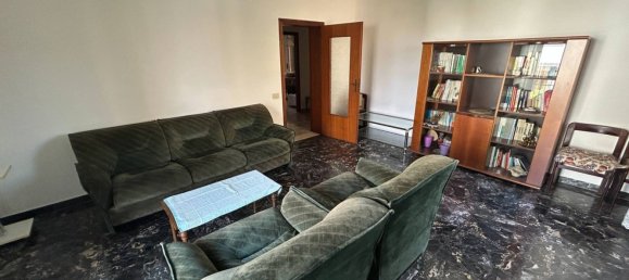 5-salle Appartement à Mirandola, Italy No. 271731 8