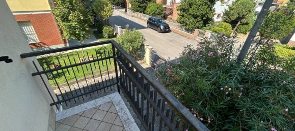 5-salle Appartement à Mirandola, Italy No. 271731 6