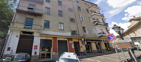 5 rooms Apartment in Luzzi, Italy No. 182329 17