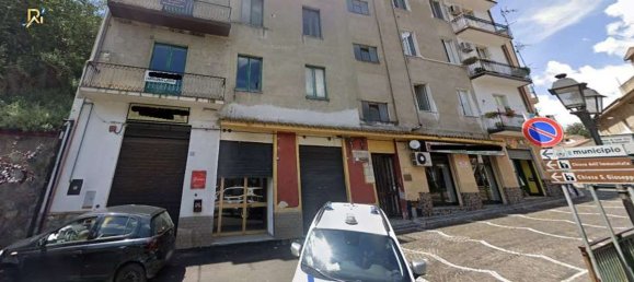 5 rooms Apartment in Luzzi, Italy No. 182329 9