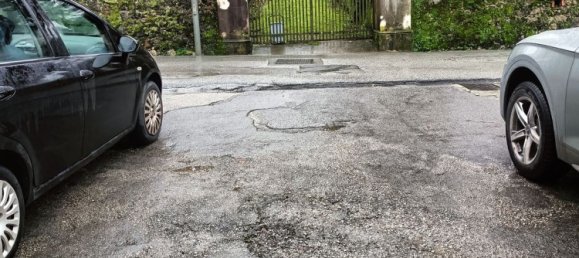 Дом с 5 комнатами в Камайоре, Италия № 117734 12