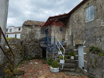 2 bedrooms House in Moimenta da Beira, Portugal No. 186012