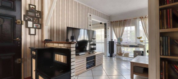 2 bedrooms Apartment in Le Mee-sur-Seine, France No. 328376 3