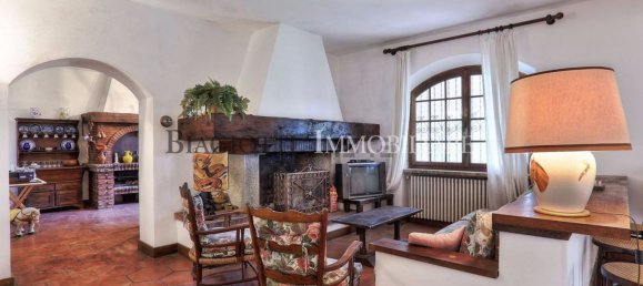 12 bedrooms Villa in Livorno, Italy No. 379409 11