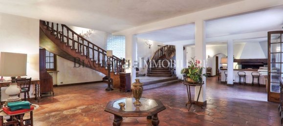 12 bedrooms Villa in Livorno, Italy No. 379409 6