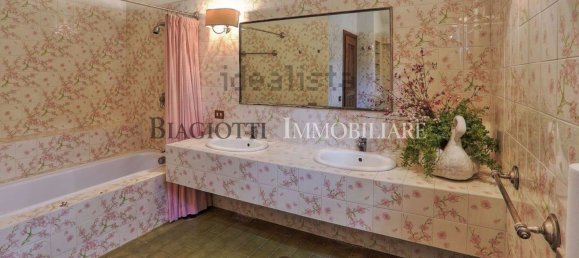 12 bedrooms Villa in Livorno, Italy No. 379409 15