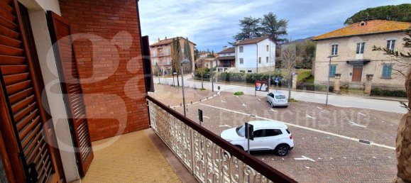 4 bedrooms House in Bettona, Italy No. 60681 4