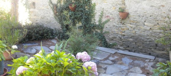 Studio in San Colombano Certenoli, Italy No. 254817 3