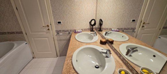 7 bedrooms House in Chianciano Terme, Italy No. 334846 17