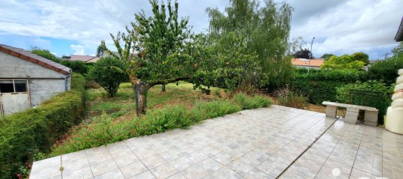 4 bedrooms House in Thure, France No. 321020 6