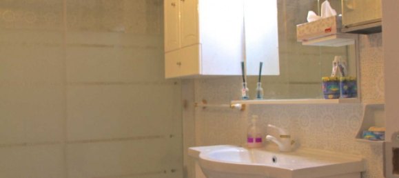 Apartamento de 4 dormitorios en Marbella, Spain No. 9918 3