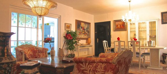 Apartamento de 4 dormitorios en Marbella, Spain No. 9918 8