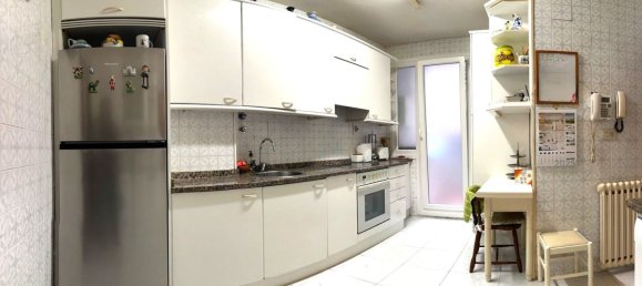 4 bedrooms Apartment in Basque Autonomous Community, Spain No. 164429 3