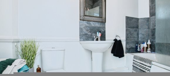  Apartment in Bournemouth, United Kingdom No. 1969 7