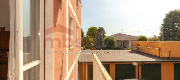 3غرفة شقة في Limido Comasco, Italy رقم 21002 21