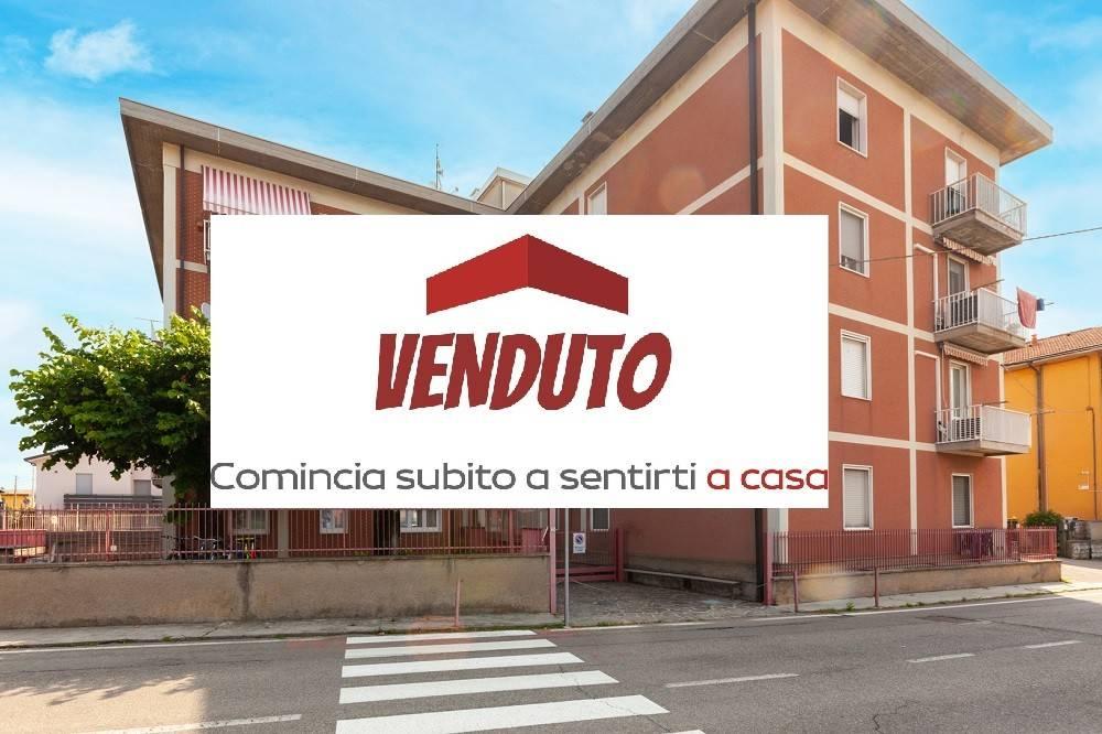 3غرفة شقة في Limido Comasco, Italy رقم 21002