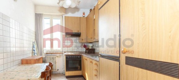 3غرفة شقة في Limido Comasco, Italy رقم 21002 7