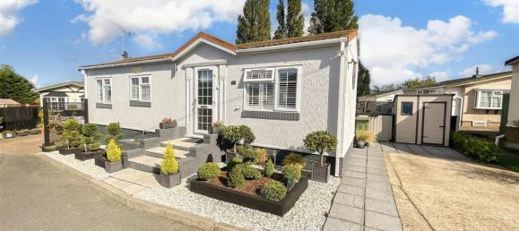 1 غرف نوم موقف سيارات في Essex, United Kingdom رقم 4080 2