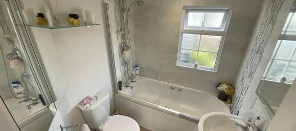 1 غرف نوم موقف سيارات في Essex, United Kingdom رقم 4080 7