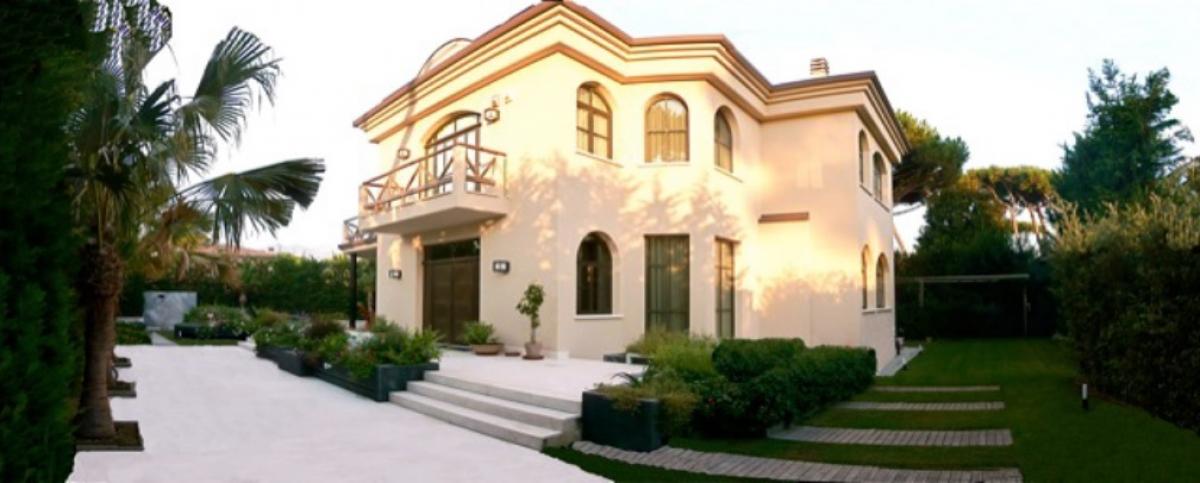 6 bedrooms Villa in Forte dei Marmi, Italy No. 76