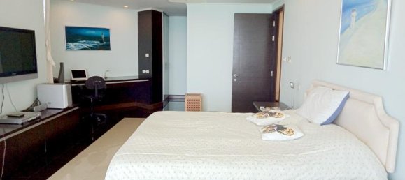 4 bedrooms Condo in Pattaya, Thailand No. 125 12