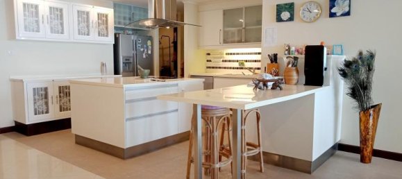 4 bedrooms Condo in Pattaya, Thailand No. 125 6