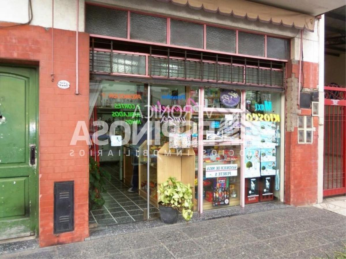 2 bedrooms House in Moron, Argentina No. 85905