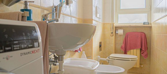 3 rooms Apartment in Bari, Italy No. 29806 20