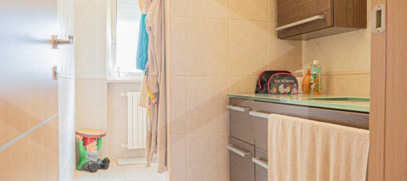 3 rooms Apartment in Bari, Italy No. 29806 25