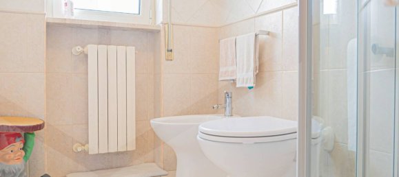 3 rooms Apartment in Bari, Italy No. 29806 27