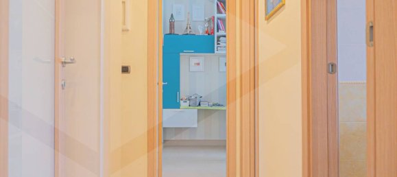 3 rooms Apartment in Bari, Italy No. 29806 21