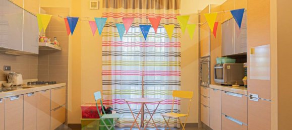 3 rooms Apartment in Bari, Italy No. 29806 14