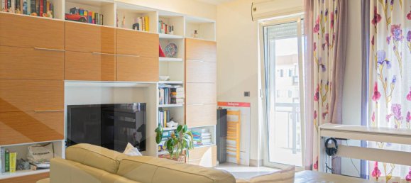 3 rooms Apartment in Bari, Italy No. 29806 7