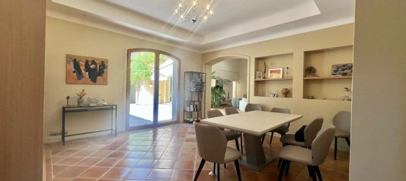 6 bedrooms Castles in Aix-en-Provence, France No. 298646 19