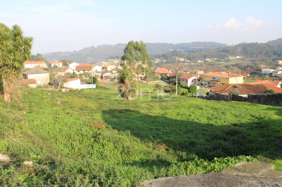  Land in Lousada, Portugal No. 85520