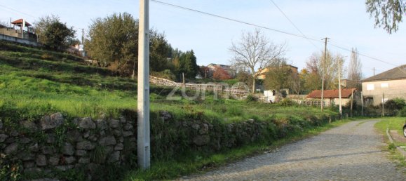 Land in Lousada, Portugal No. 85520 2