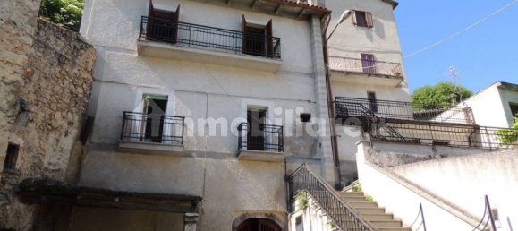 2 bedrooms Apartment in Capestrano, Italy No. 278964 4