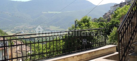 2 bedrooms Apartment in Capestrano, Italy No. 278964 2