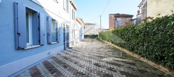 6غرفة منزل في San Giacomo delle Segnate, Italy رقم 78771 2