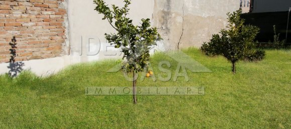 6غرفة منزل في San Giacomo delle Segnate, Italy رقم 78771 40