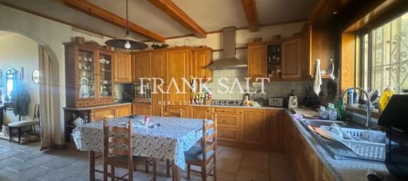 3 bedrooms House in Nadur, Malta No. 6098 7