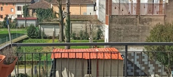 6 rooms Apartment in Crevalcore, Italy No. 15378 7