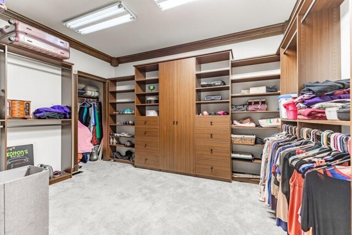 5 bedrooms House in Lowell, USA No. 421660