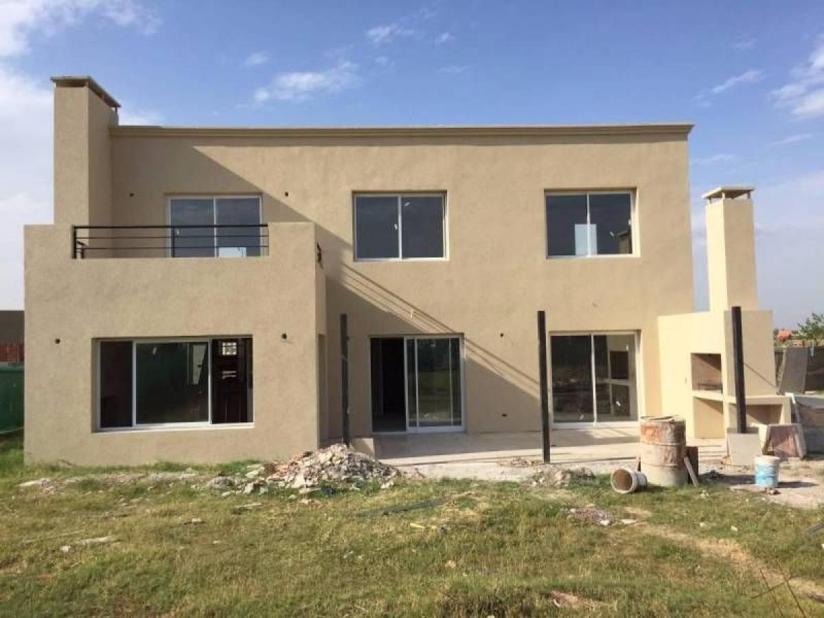 3 bedrooms House in Tigre, Argentina No. 102859