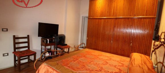 5 rooms Apartment in Laterina Pergine Valdarno, Italy No. 228190 14
