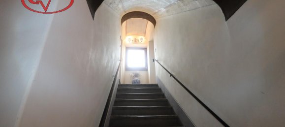 5 rooms Apartment in Laterina Pergine Valdarno, Italy No. 228190 8