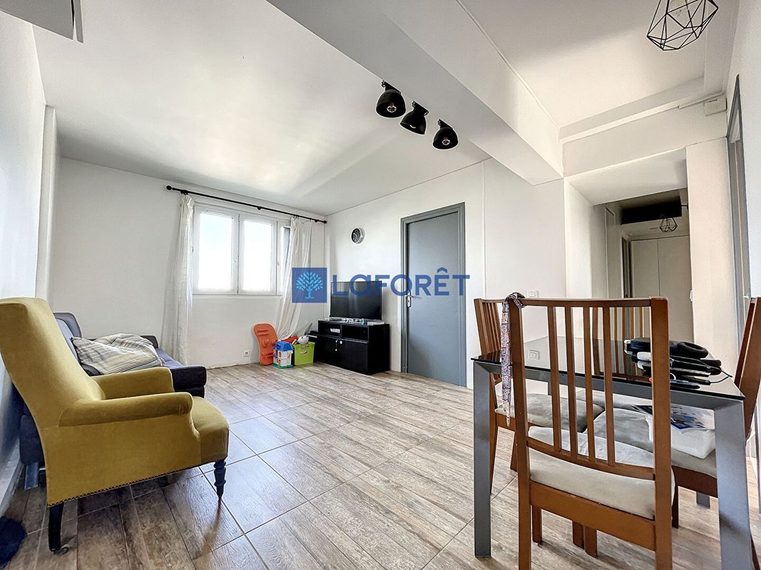 4 Schlafzimmer Wohnung in Savigny-sur-Orge, France, Nr. 177663