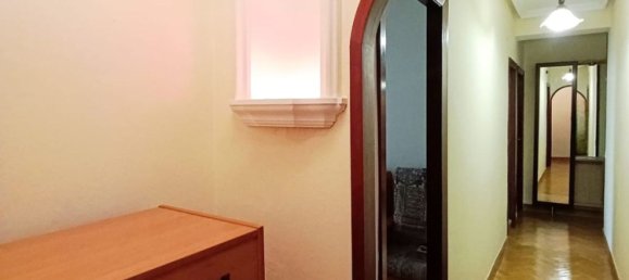 Apartamento de 3 dormitorios en Oviedo, Spain No. 151550 20