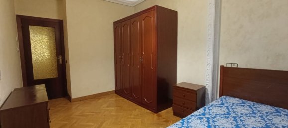 Apartamento de 3 dormitorios en Oviedo, Spain No. 151550 12
